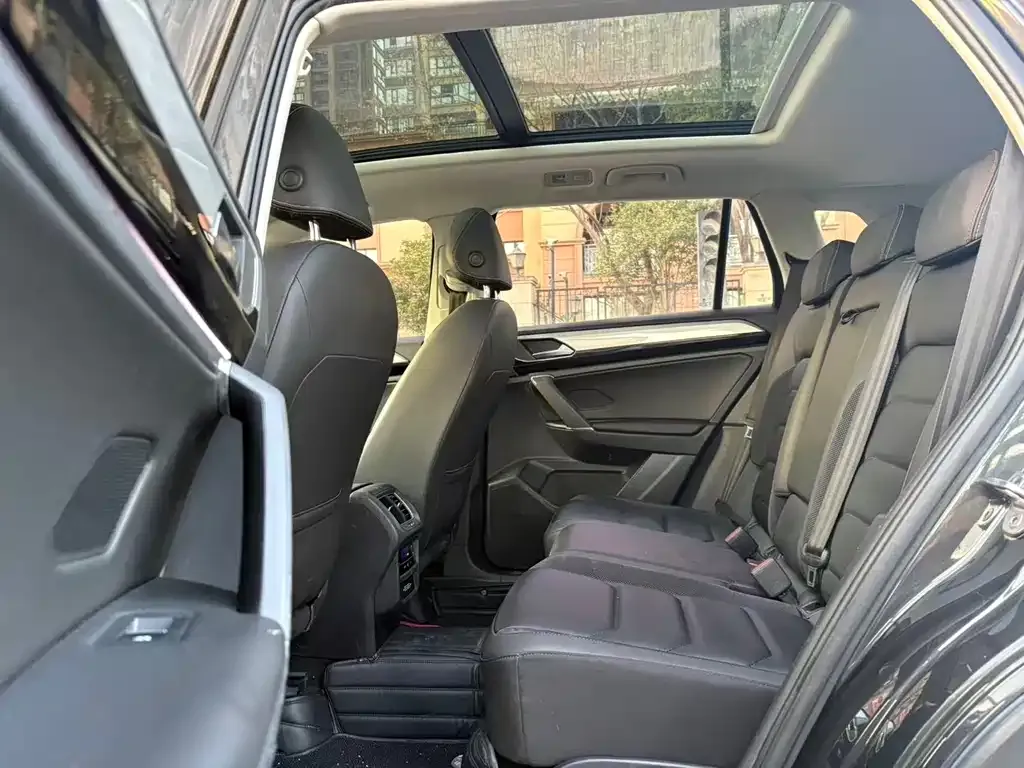 Volkswagen Tayron 2021 из CN, фото 5