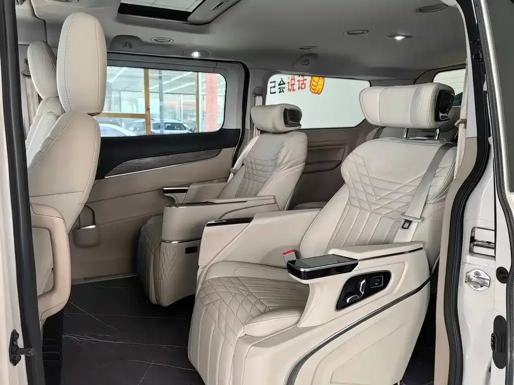 Ford Tourneo 2024 из CN, фото 9