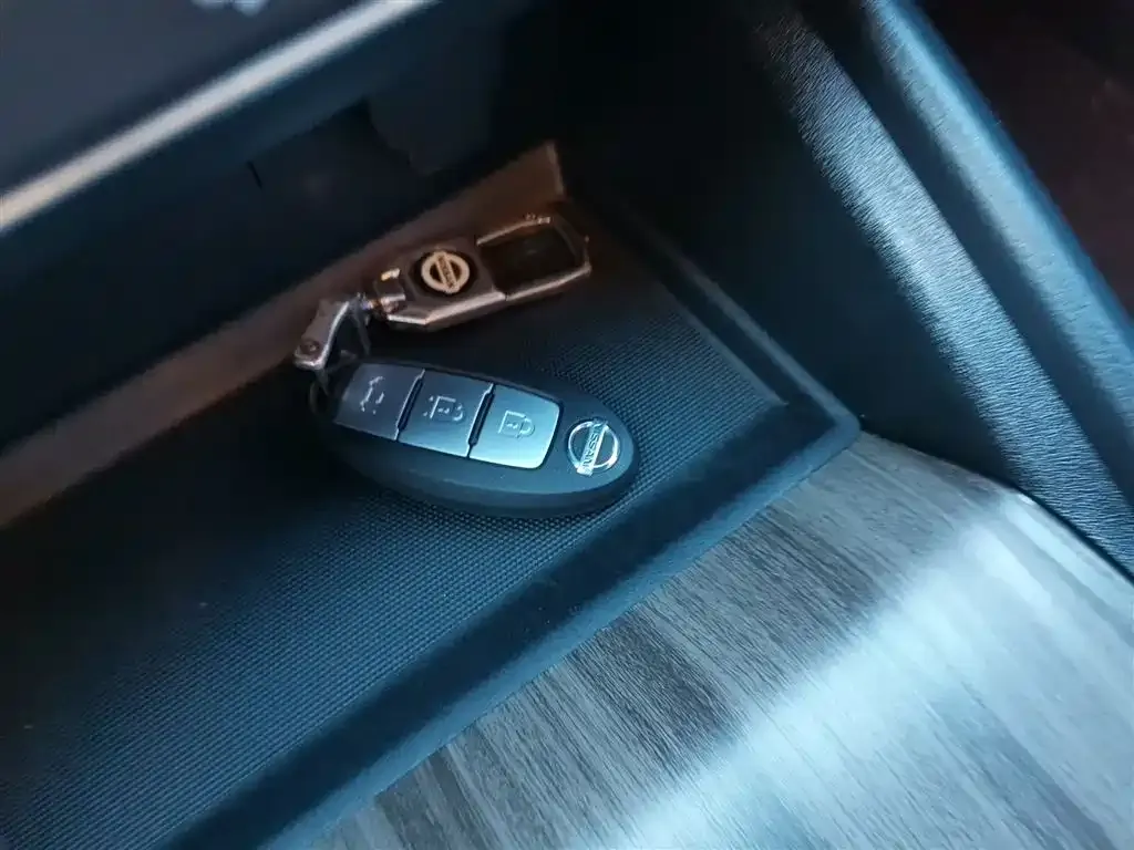 Nissan Teana — фото 2
