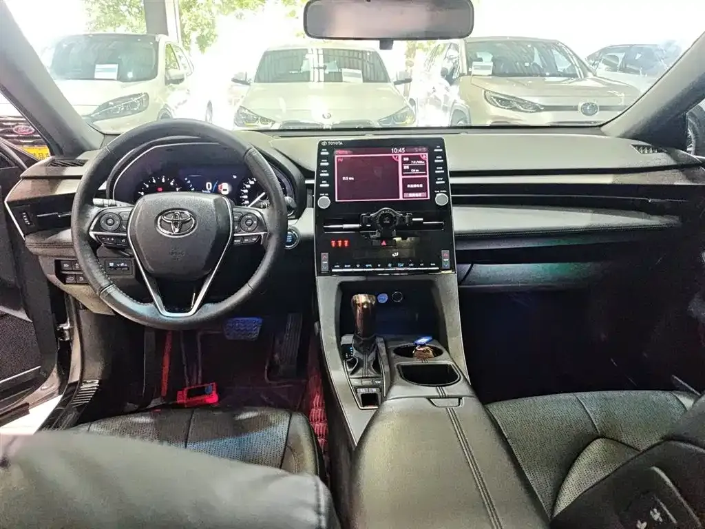 Toyota Avalon — фото 10