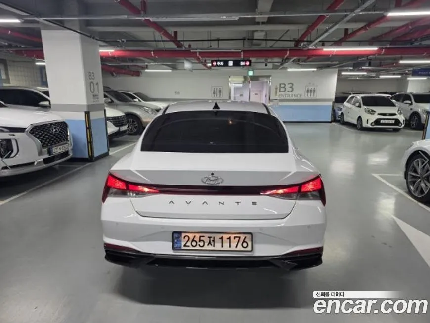 Hyundai AVANTE 2023 из KR, фото 2