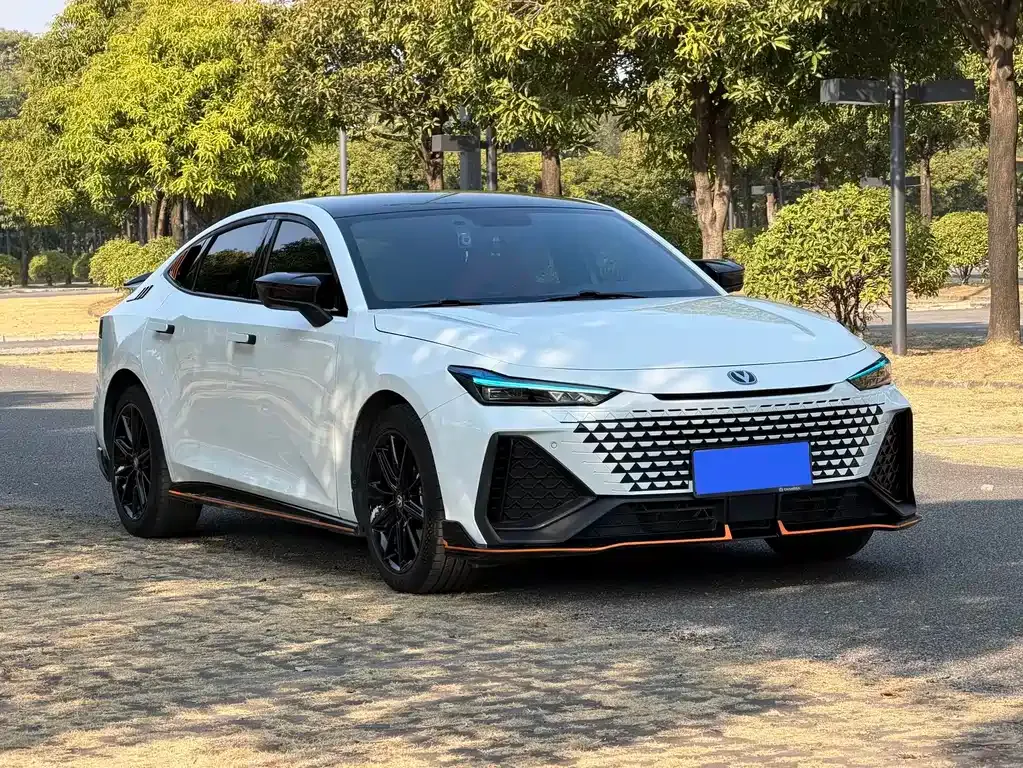 Changan UNI-V 2024 из CN, фото 3