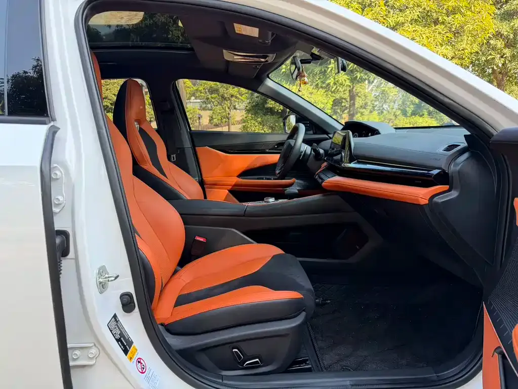 Changan UNI-V 2024 из CN, фото 4