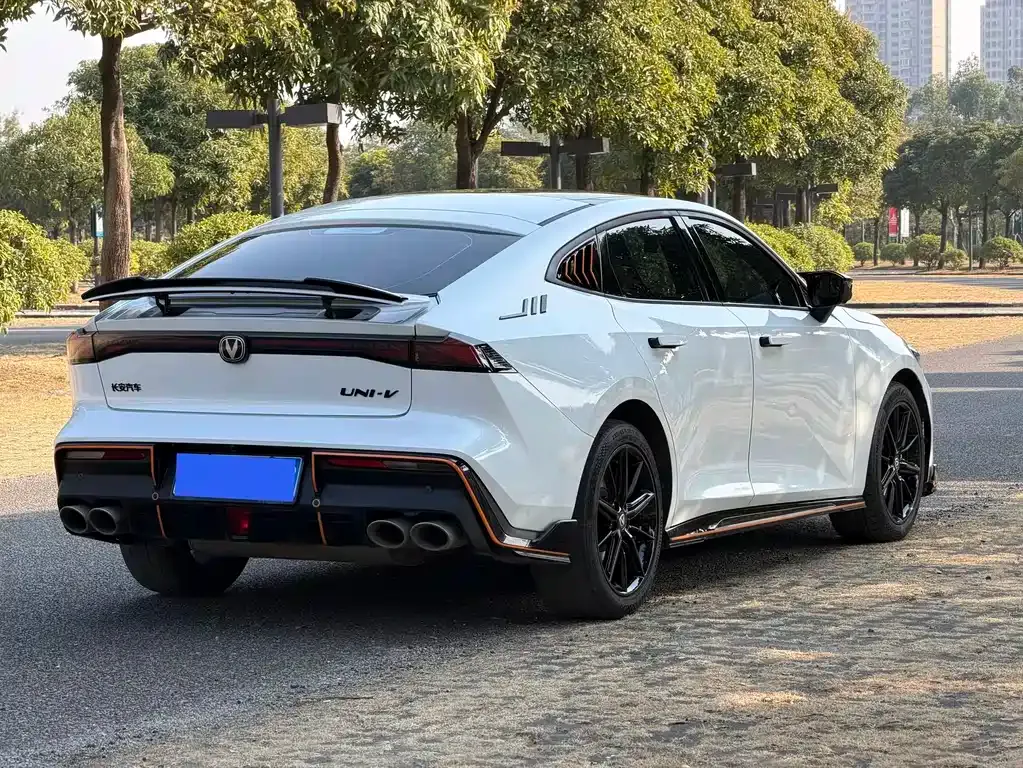 Changan UNI-V 2024 из CN, фото 6