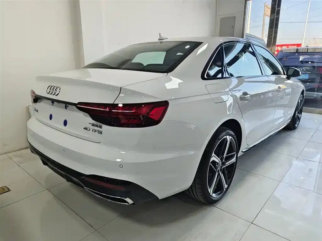 Audi A4L 2025 из CN, фото 3