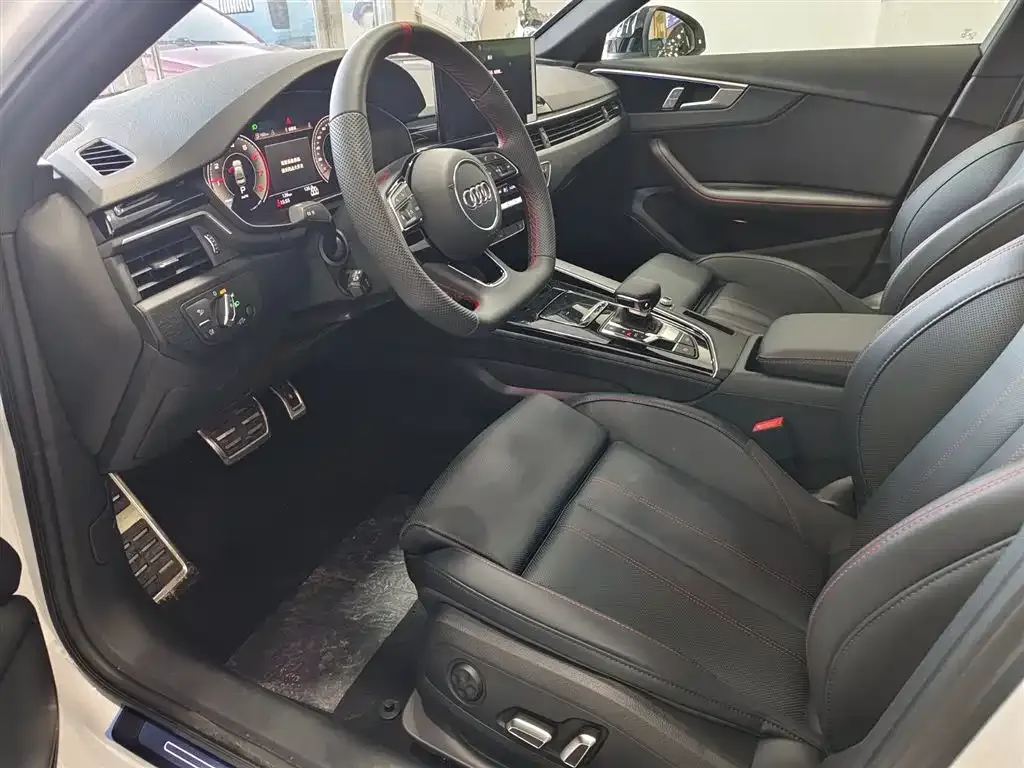 Audi A4L 2025 из CN, фото 8