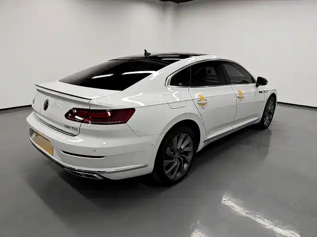 Volkswagen CC 2024 из CN, фото 4