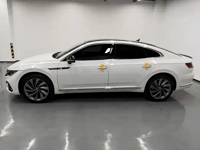 Volkswagen CC 2024 из CN, фото 7