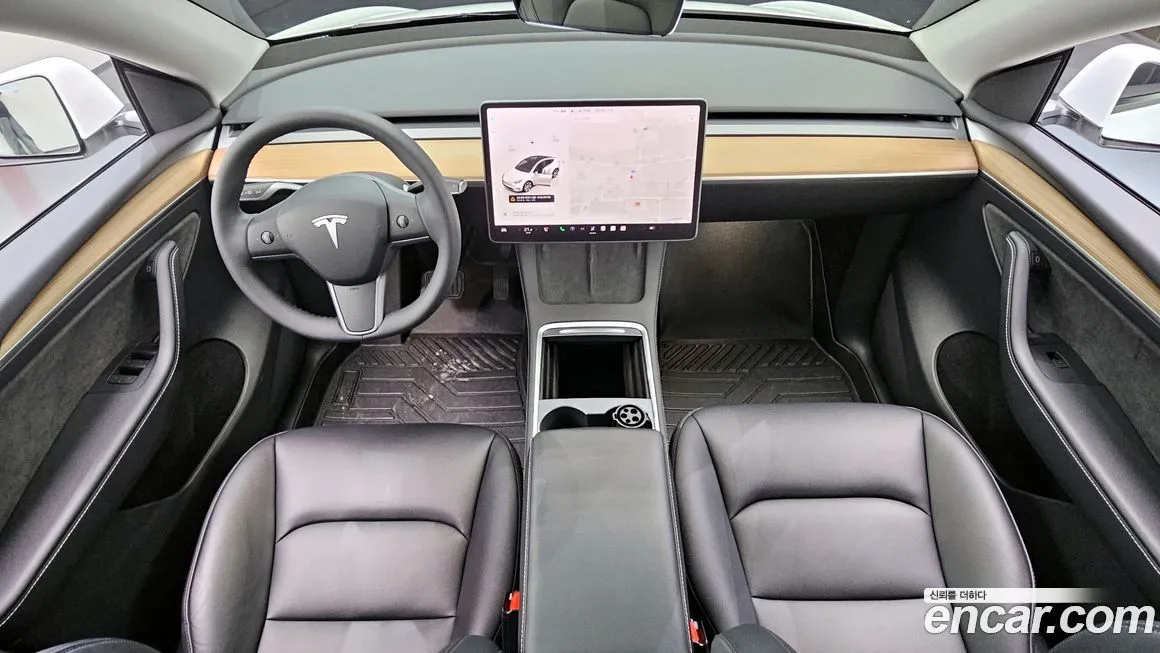 Tesla Model Y — фото 10
