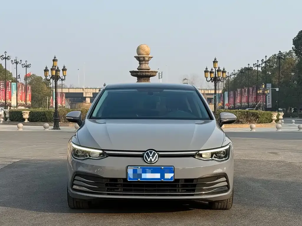 Volkswagen Golf 2022 из CN, фото 3