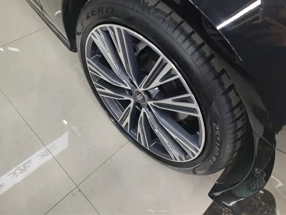 Audi A6L 2024 из CN, фото 9