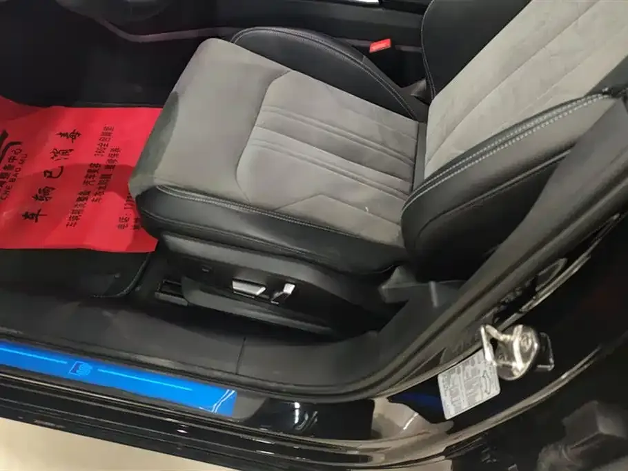 Audi A6L 2024 из CN, фото 4