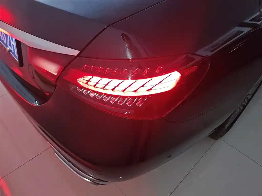 Mercedes-Benz E-Class 2023 из CN, фото 3