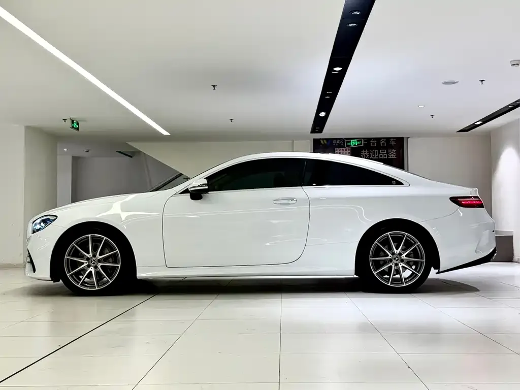 Mercedes-Benz E-Class (Import) — фото 2