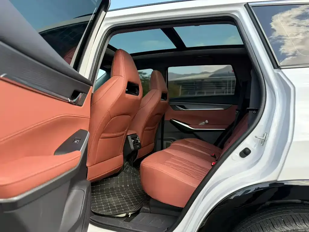 Changan CS75PLUS 2024 из CN, фото 4