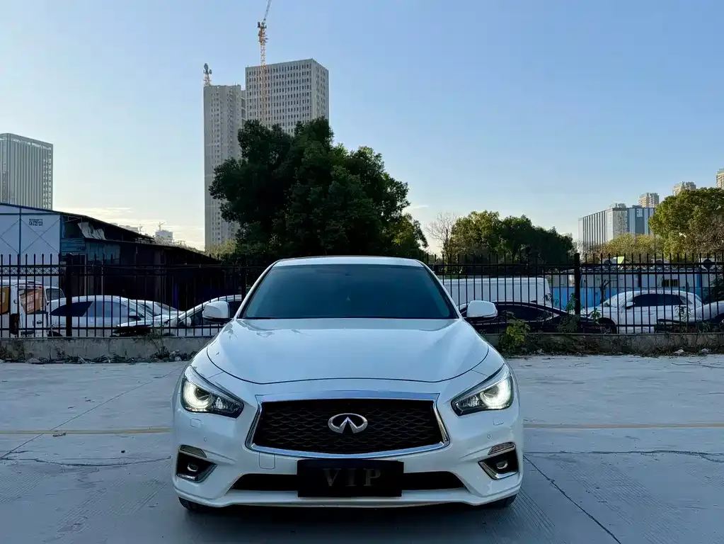 Infiniti Q50L — фото 2