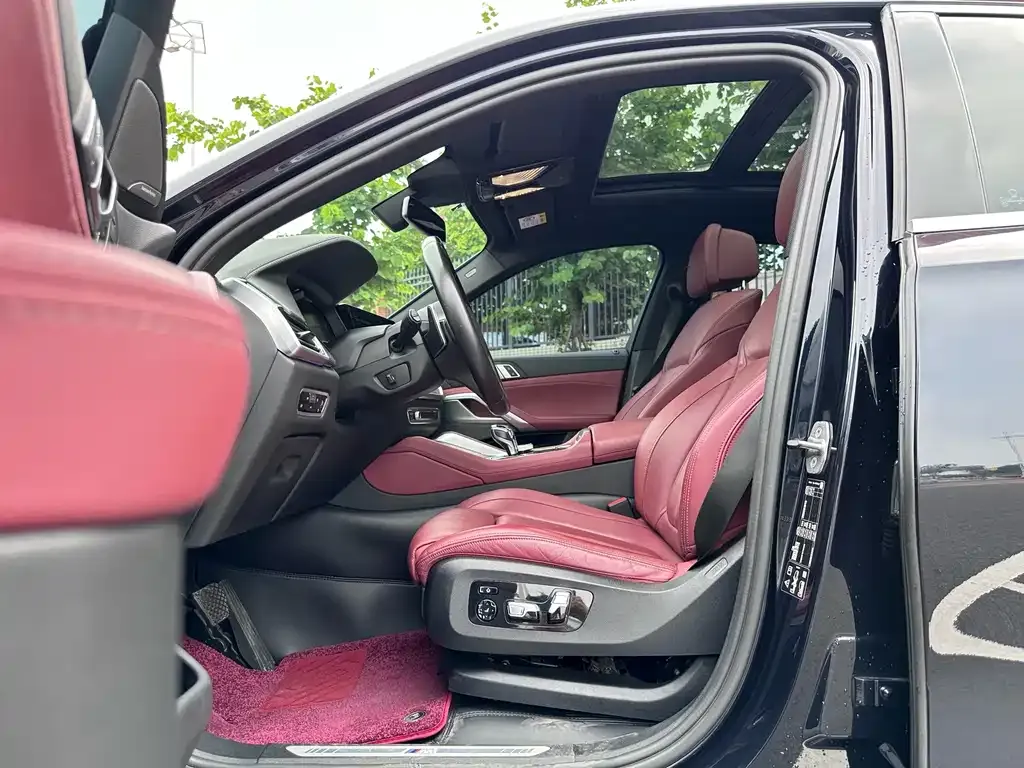 BMW X6 2023 из CN, фото 3