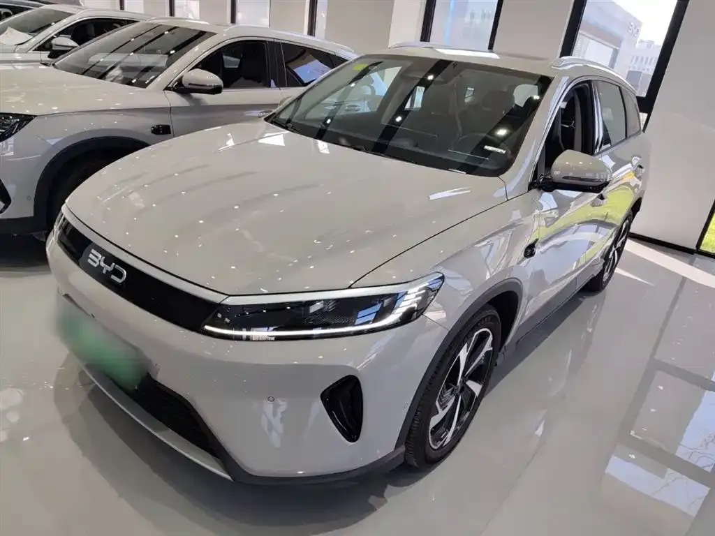 BYD Seal 05 DM-i 2025 из CN, фото 1
