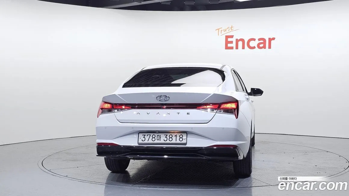 Hyundai AVANTE — фото 4