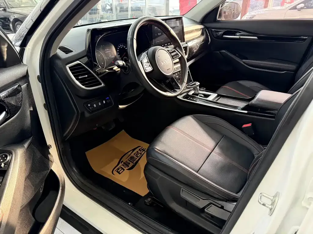 Kia KX3 — фото 3