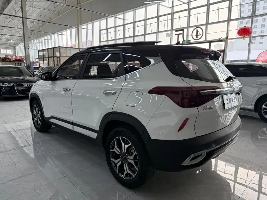 Kia KX3 — фото 6