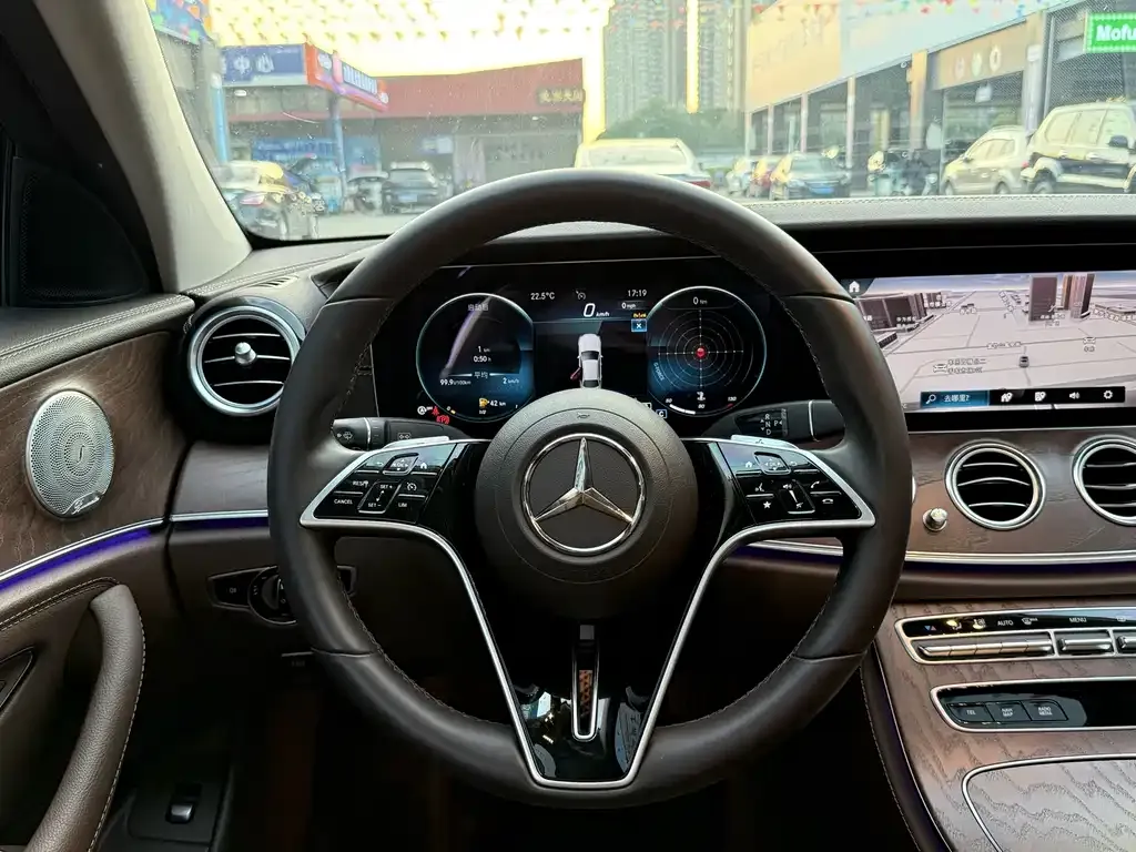 Mercedes-Benz E-Class 2023 из CN, фото 5