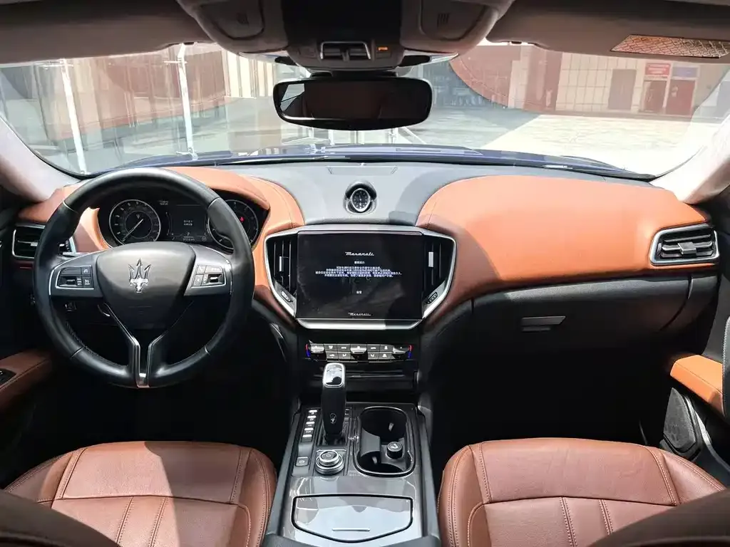 Maserati Ghibli — фото 6