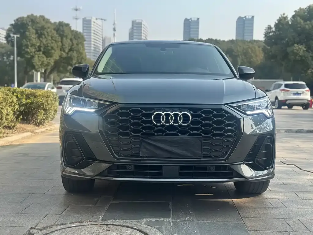 Audi Q3 Sportback 2023 из CN, фото 6
