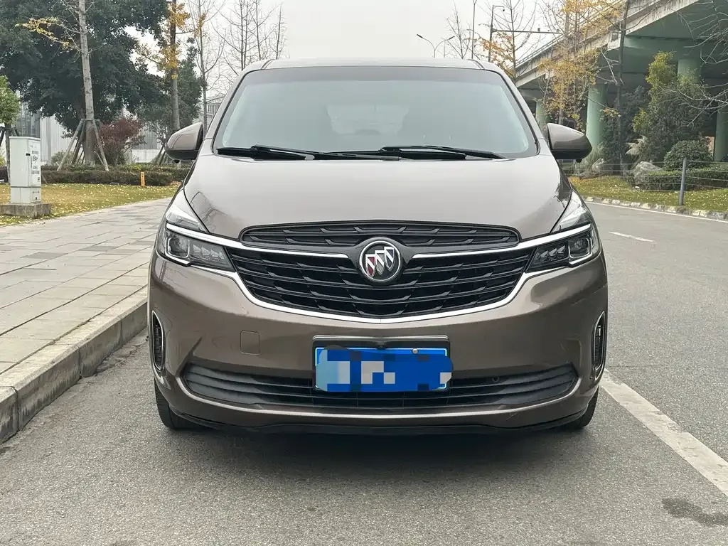 Buick GL8 2021 из CN, фото 2
