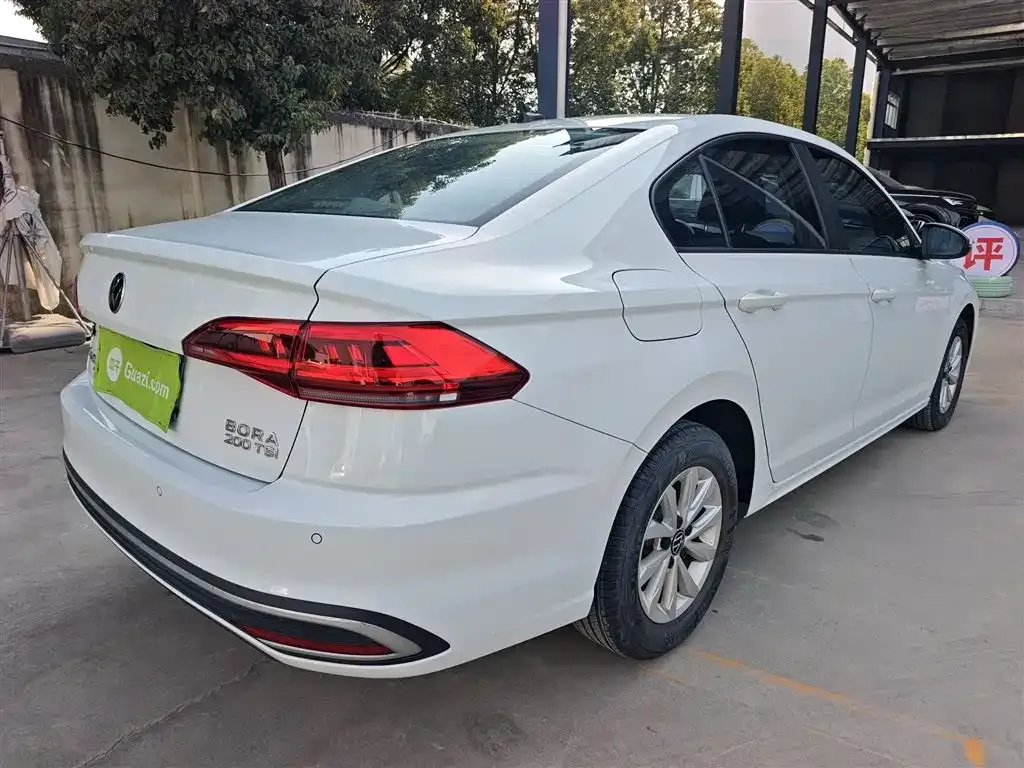 Volkswagen Bora 2024 из CN, фото 8
