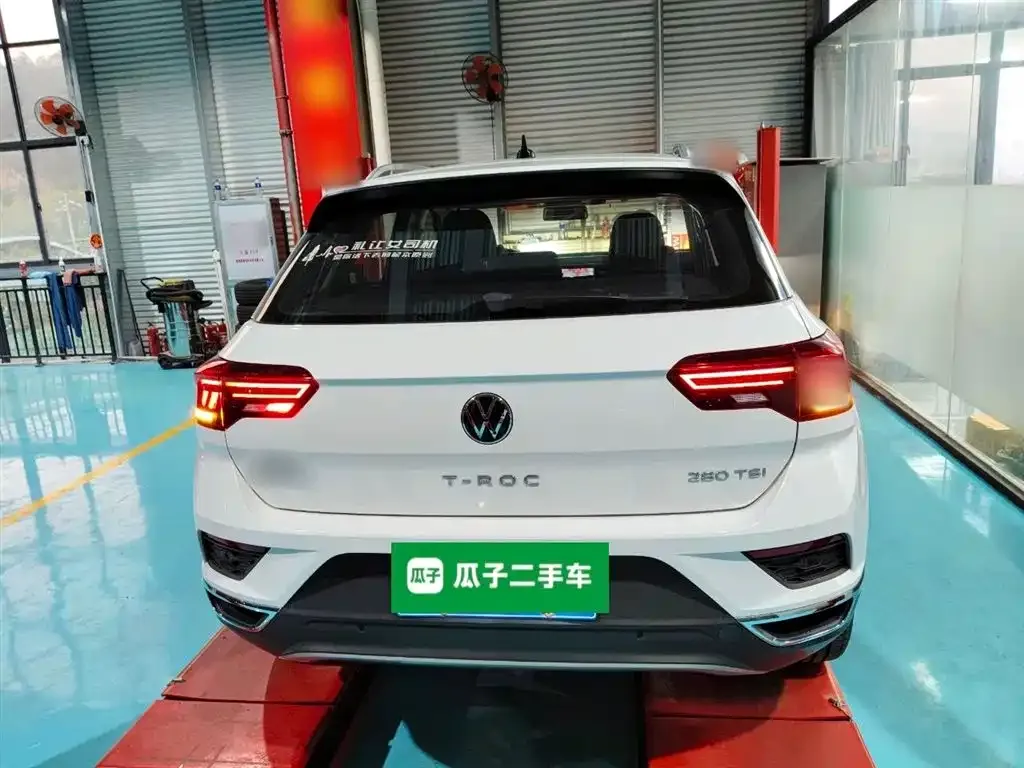 Volkswagen T-Roc 2023 из CN, фото 8