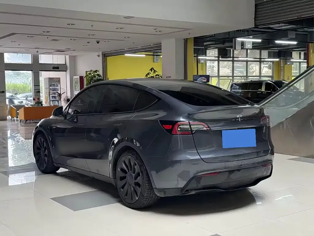 Tesla Model Y 2022 из CN, фото 3