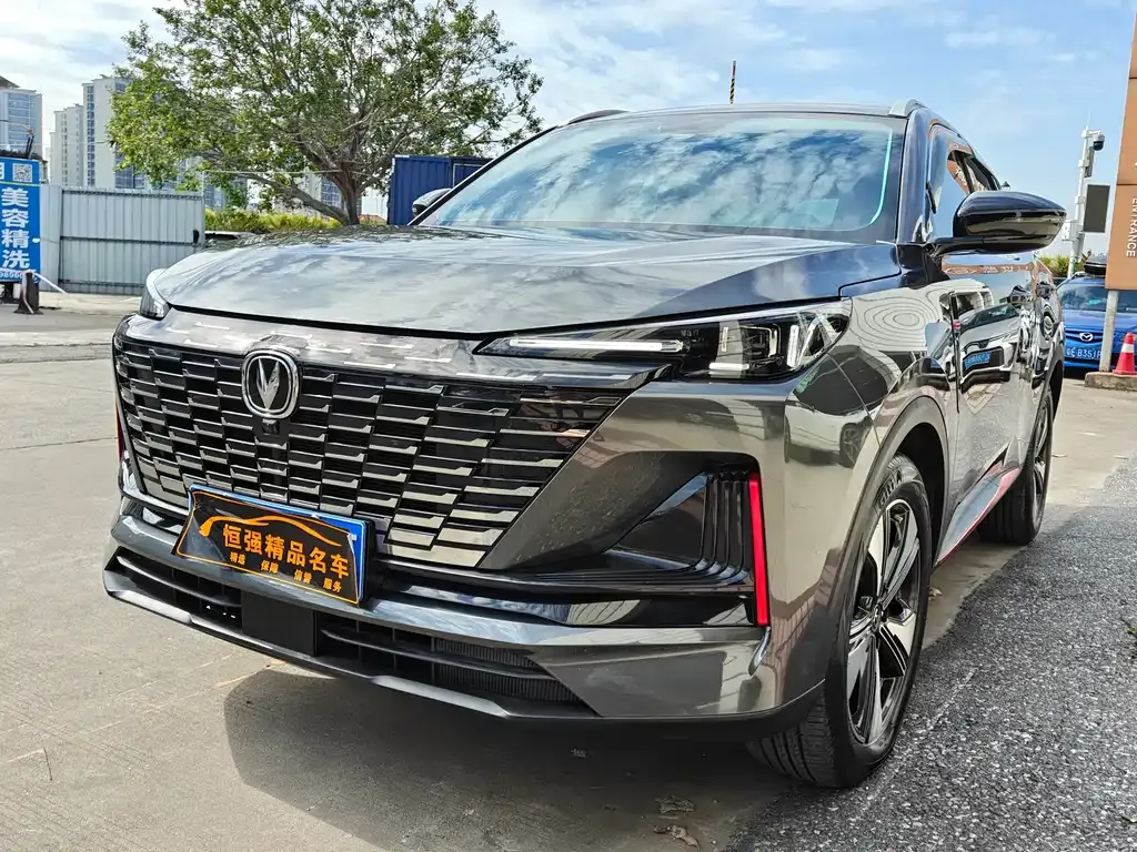 Changan CS75PLUS — фото 1