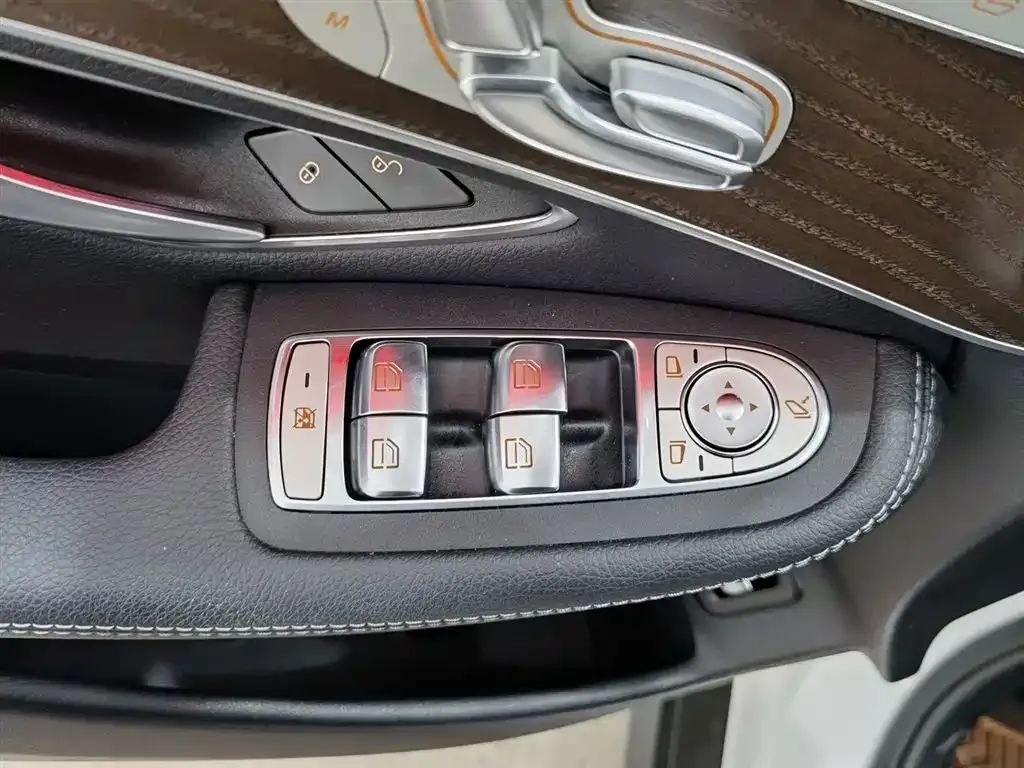 Mercedes-Benz GLC 2021 из CN, фото 7