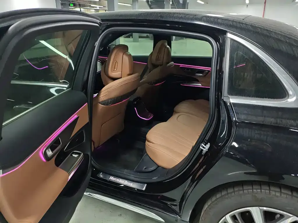Mercedes-Benz E-Class 2024 из CN, фото 9