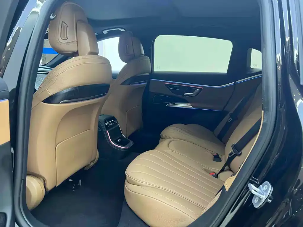 Mercedes-Benz E-Class 2024 из CN, фото 2