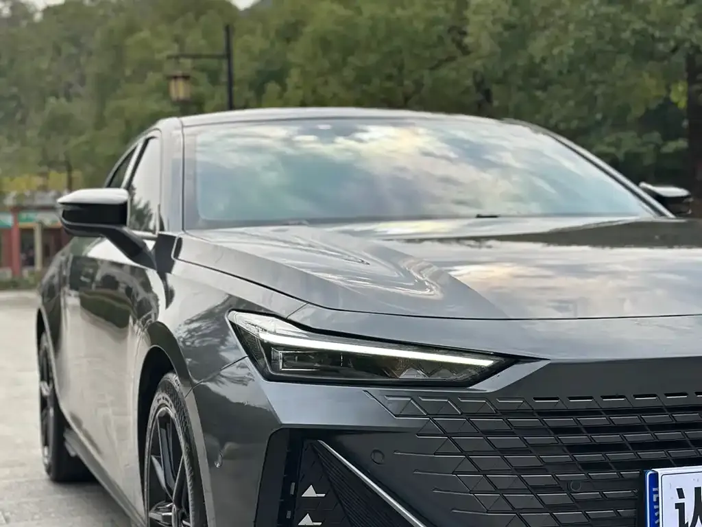 Changan UNI-V 2022 из CN, фото 2
