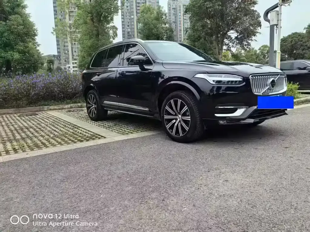 Volvo XC90 — фото 3