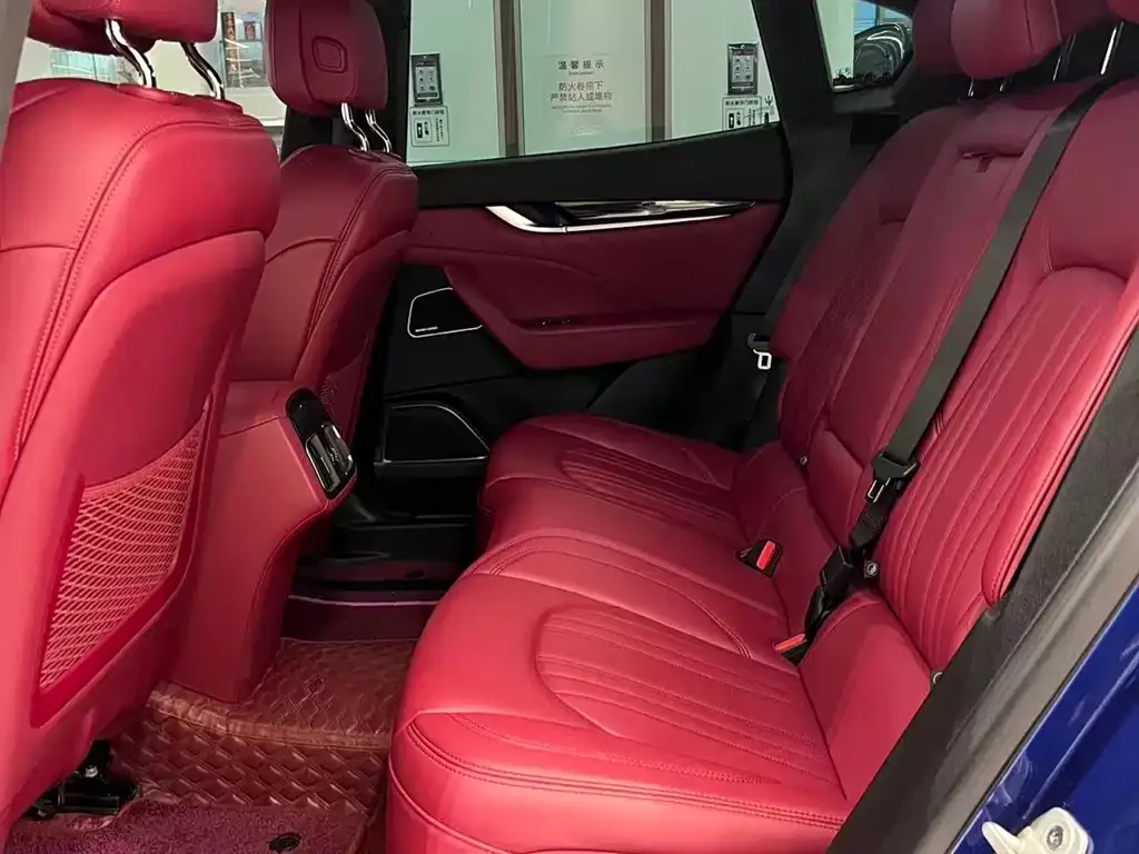 Maserati Levante 2021 из CN, фото 8