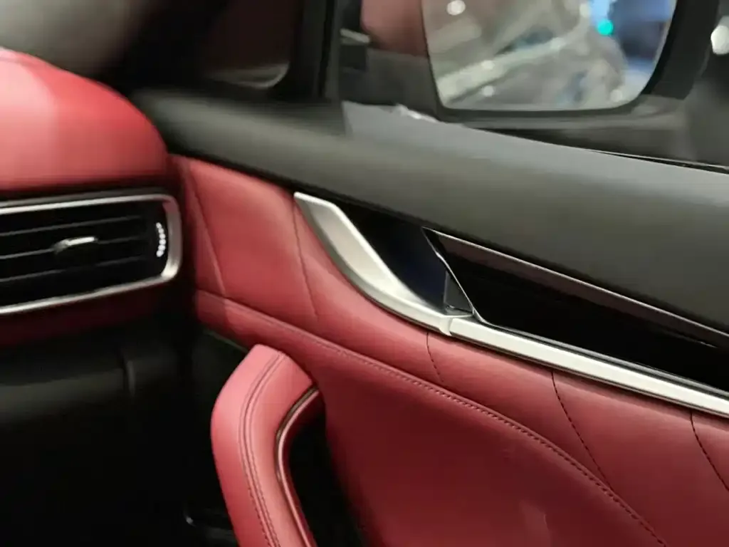 Maserati Levante 2021 из CN, фото 2