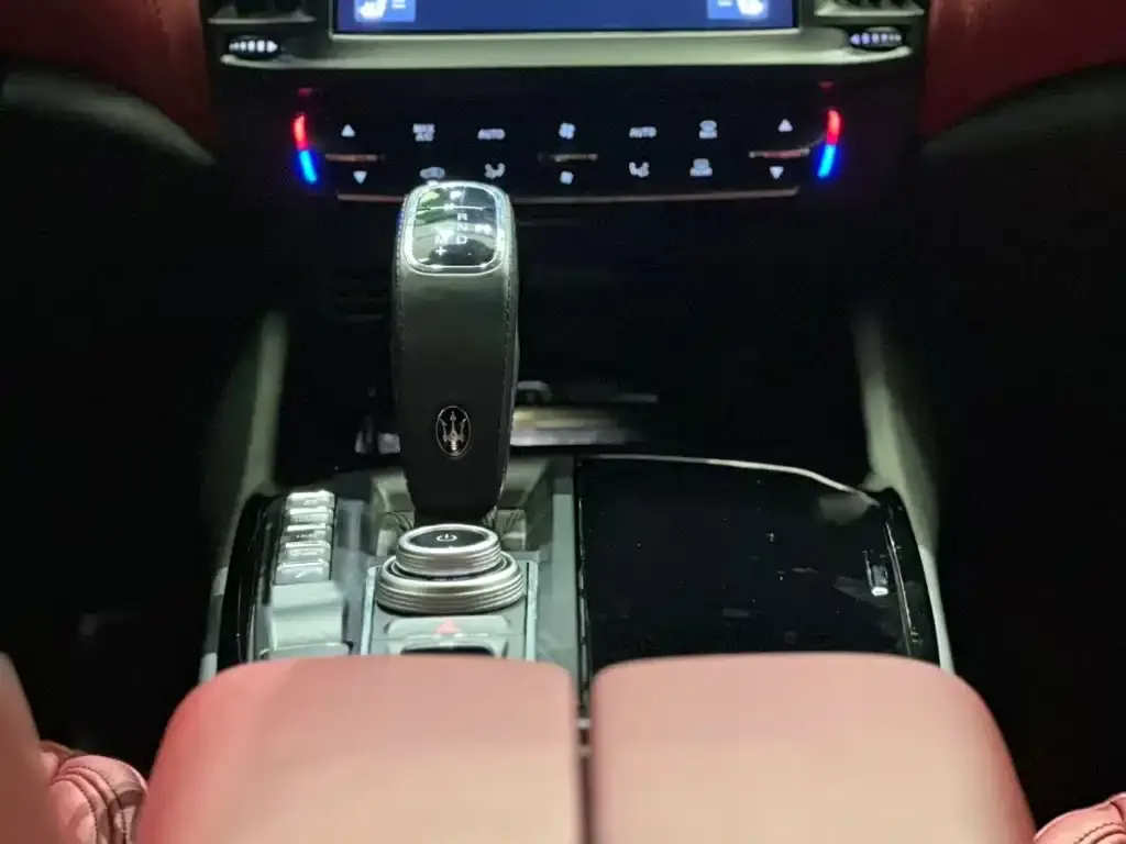 Maserati Levante 2021 из CN, фото 3