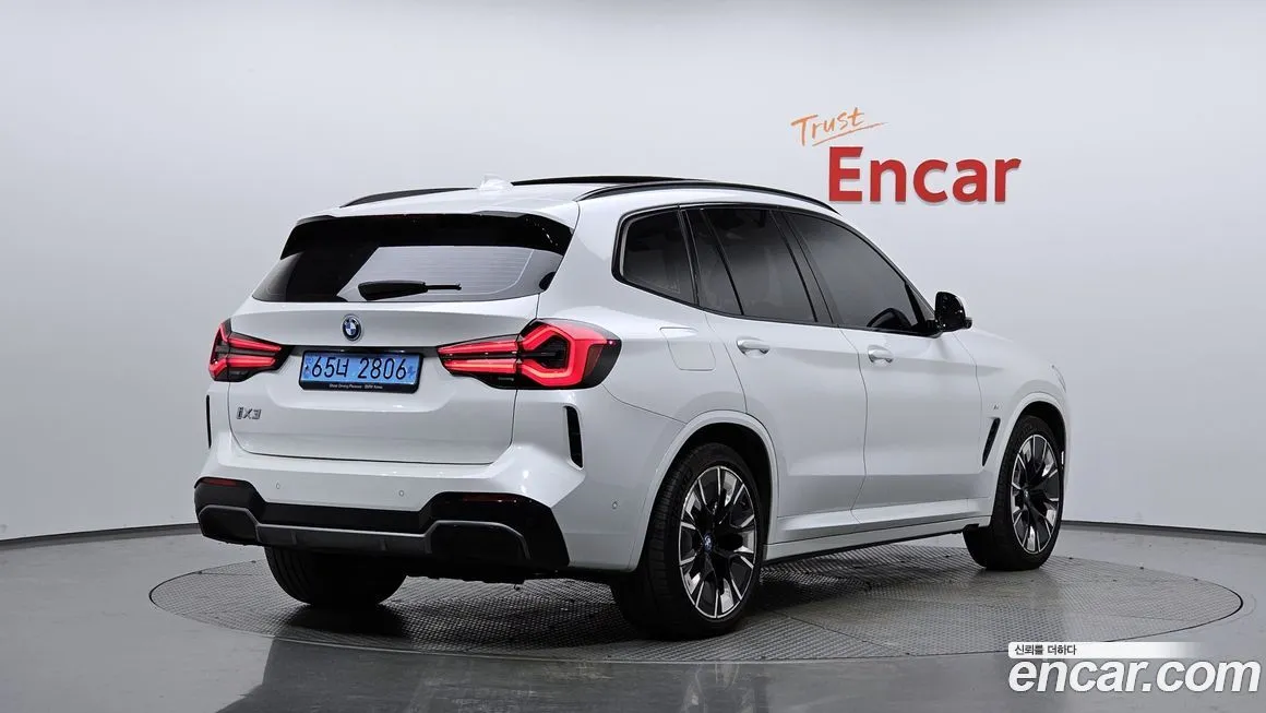 BMW iX3 2023 из KR, фото 5