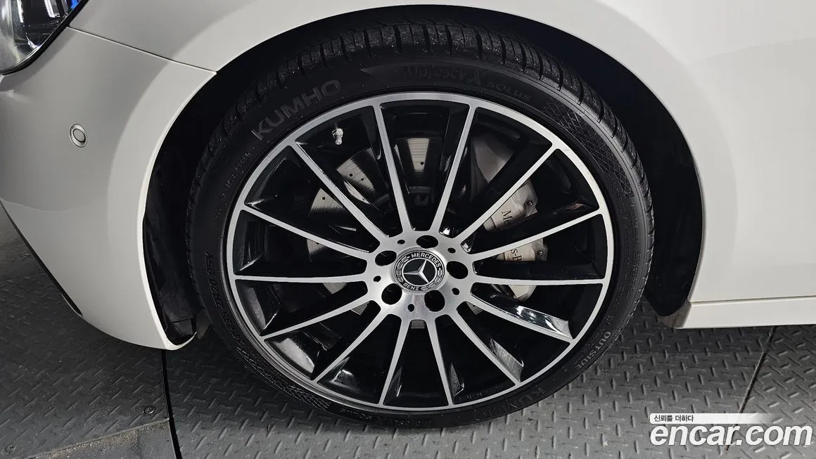 Mercedes-Benz E-Class 2023 из KR, фото 6