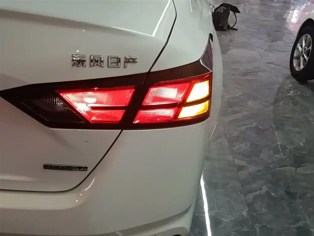 Nissan Teana — фото 6