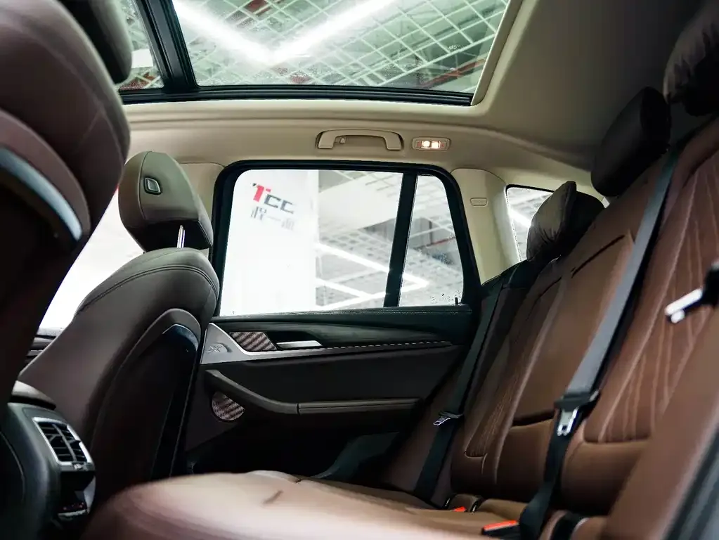 BMW X3 2022 из CN, фото 2