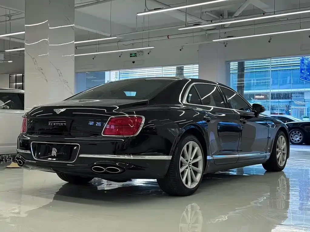 Bentley Flying Spur 2022 из CN, фото 4
