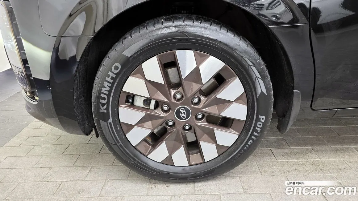 Hyundai Staria — фото 10