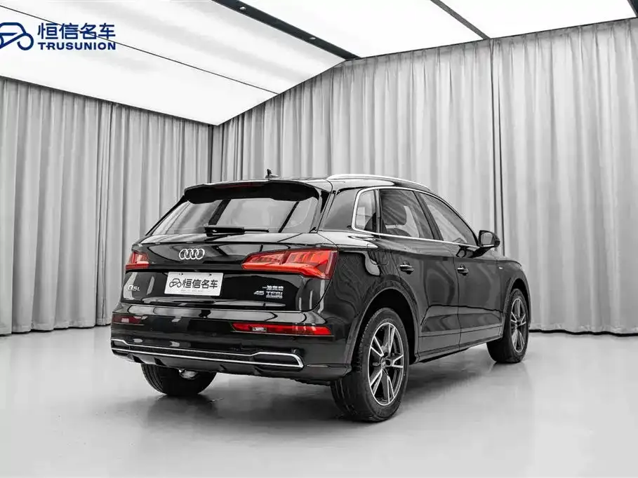 Audi Q5L 2021 из CN, фото 3
