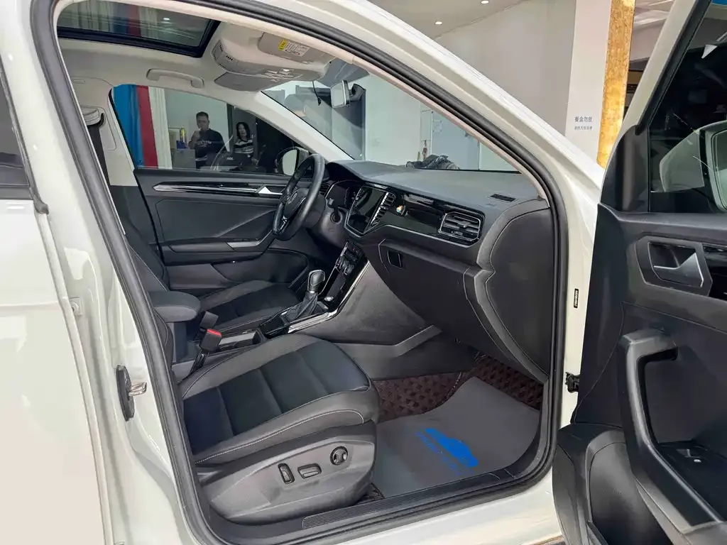 Volkswagen T-Roc 2022 из CN, фото 8