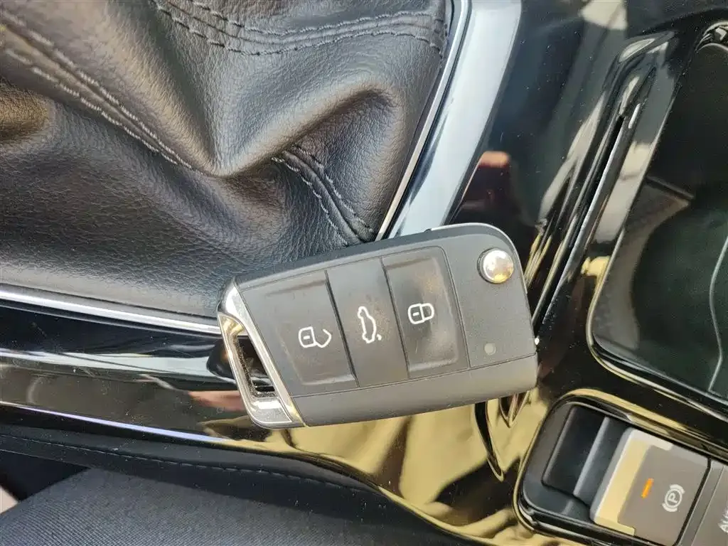Volkswagen Tharu 2024 из CN, фото 5
